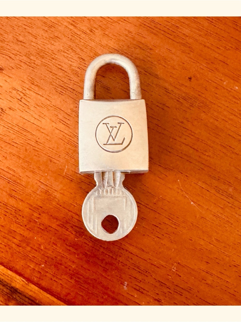 LOUIS VUITTON GOLD BRASS LOCK AND KEY